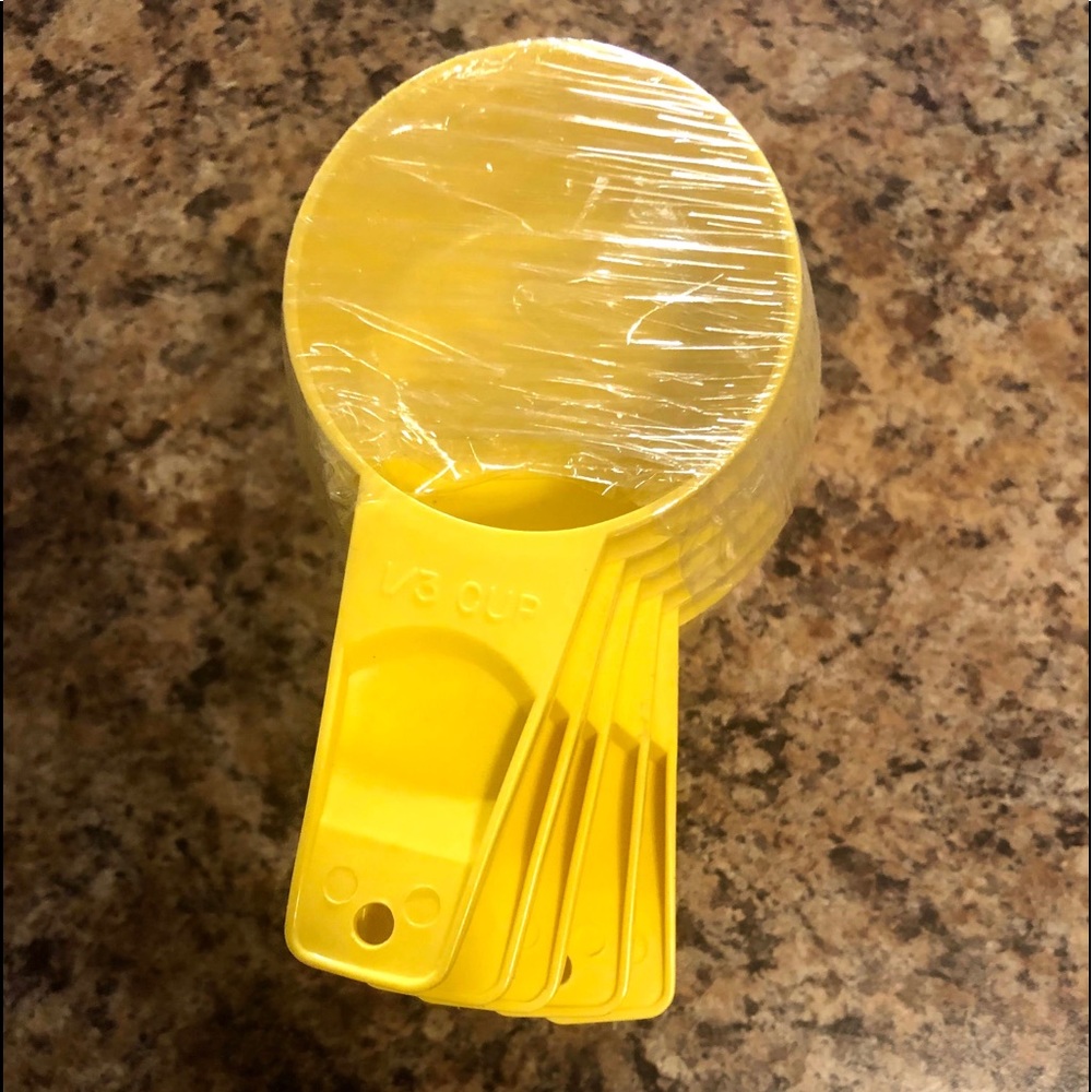 Tupperware Measuring Cups